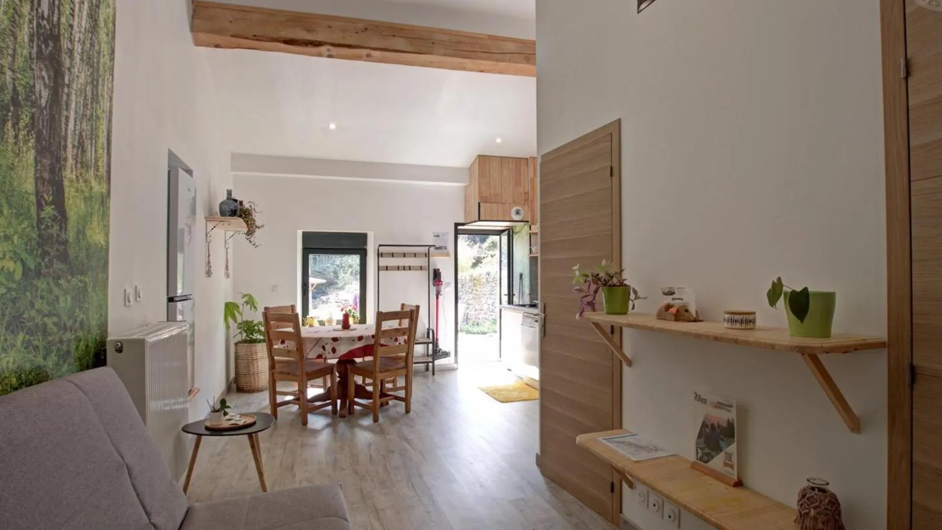 Gite De Charme 18Eme Avec Spa Et Terrasse, St-Julien-Molin-Molette - Fr-1-496-335 Saint-Julien-Molin-Molette 0*,  Francia